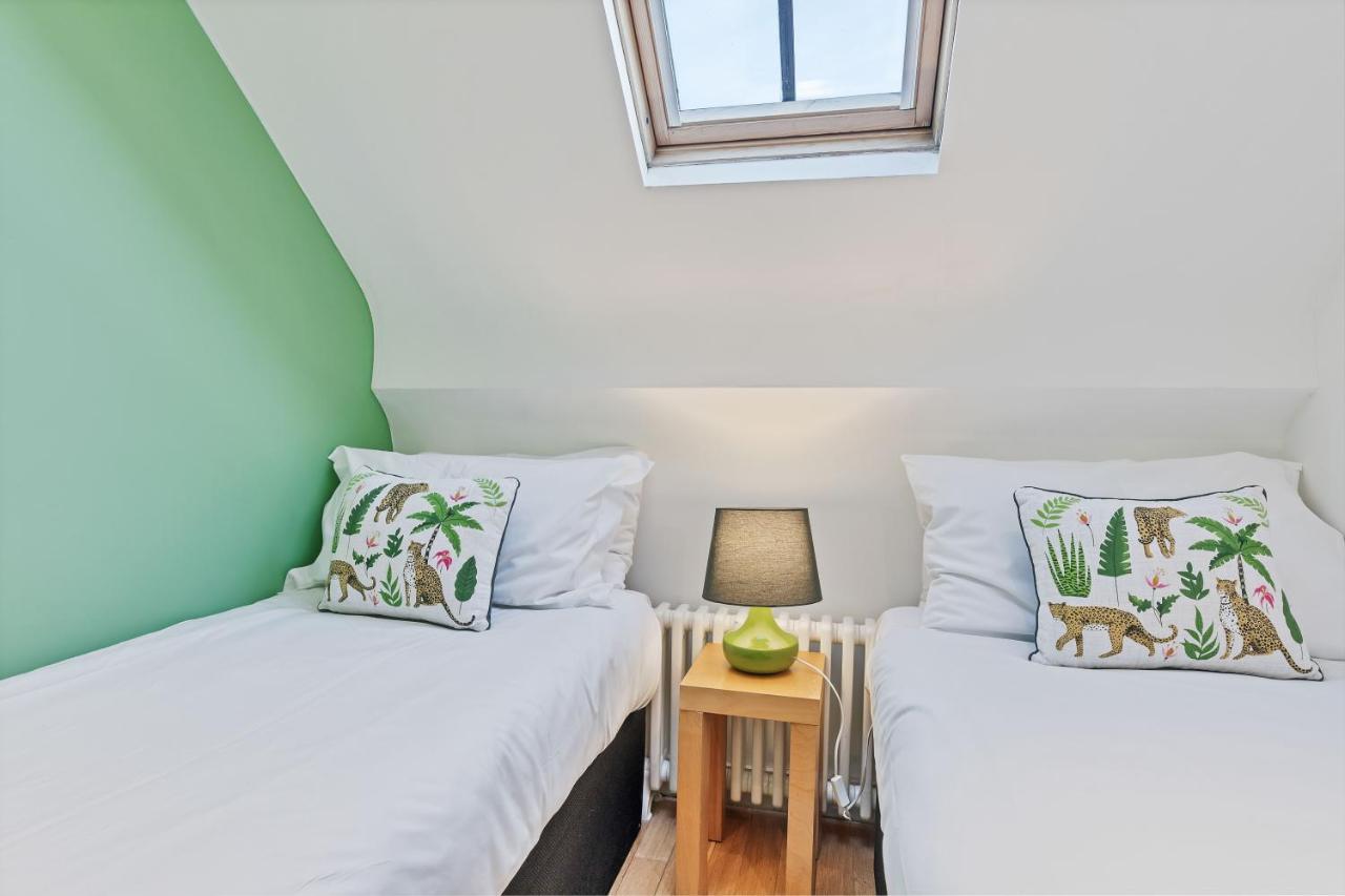 Majestic Mews Apartment With Free Parking - By My Getaways Hove Extérieur photo